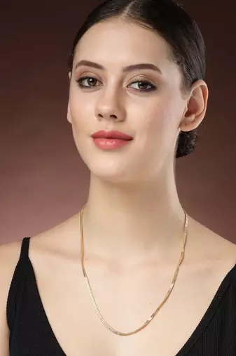 women gold-plated minimal chain