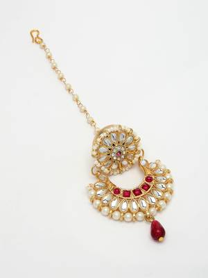 women gold-plated cz stone-studded maang tikka 4