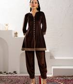Aask women solid velvet lace work brown color kurta & pant set