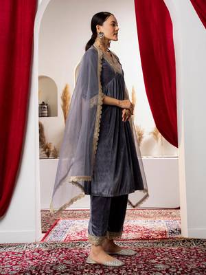 Aask women solid velvet lace work silver color kurta pant & dupatta set 3