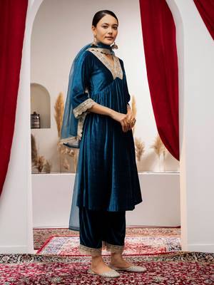 Aask women solid velvet lace work teal color kurta pant & dupatta set 3