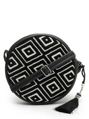 boho black & off white diamond cotton jacquard sling bag 4