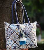 geomat white, blue & multicolor ethnic printed polycotton shoulder bag