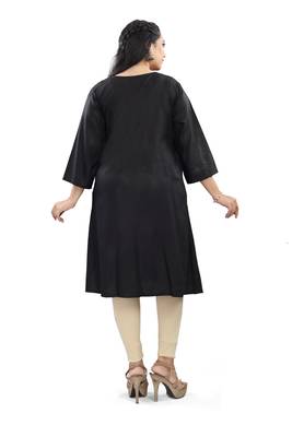 Women's rayon a line neck print plus size kurti 2