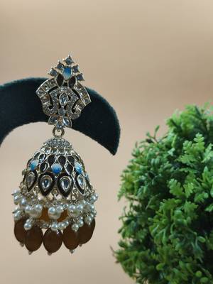   Traditional Jhumka Earrings For Wo  And Girls 4