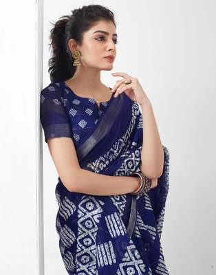 Blue Printed Cotton Saree with Unstitched Blouse 5
