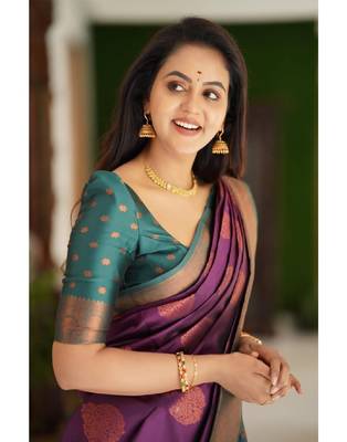 Purple Zari Woven Saree with Green Border 4