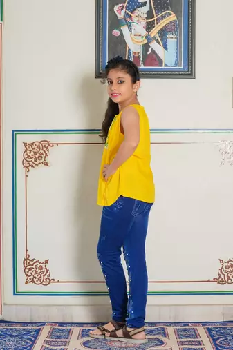  kids floral embroidery top(yellow)