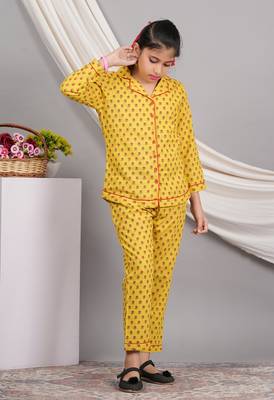  kids cotton slub floral printed night suit(yellow) 1