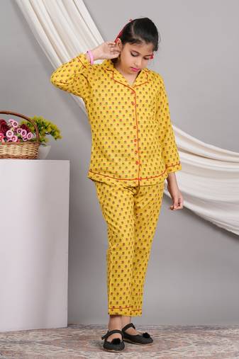 Yash gallery kids cotton slub floral printed night suit(yellow)