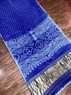 Women Dark Blue Bandhej Silk And Traditional Bandhni Printed With Rich Pallu Saree With Blouse For Women 4