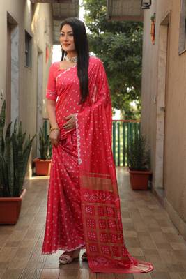Women Light Peach Bandhej Silk And Bandhni Zari Weaving With Rich Pallu Saree With Blouse For Women 2