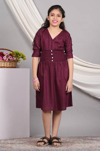 Yash gallery kids smoking embroidery dress (maroon)