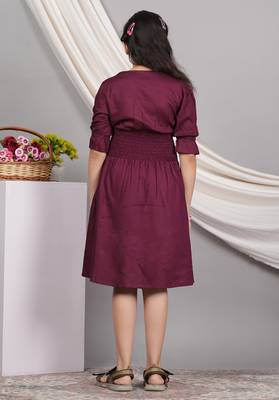  kids smoking embroidery dress (maroon) 2