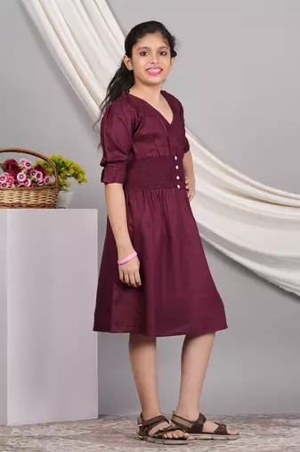  kids smoking embroidery dress (maroon)