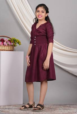  kids smoking embroidery dress (maroon) 4