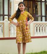 Yash gallery kids floral printed angrakha dress (green)