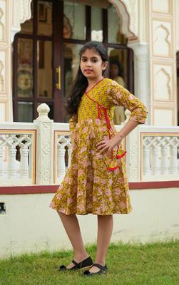 kids floral printed angrakha dress (green) 4