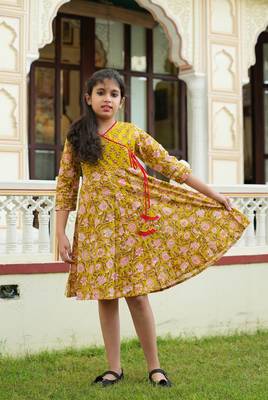  kids floral printed angrakha dress (green) 5