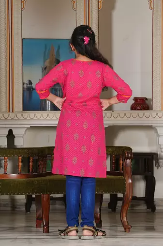  kids floral printed straight kurta (pink)