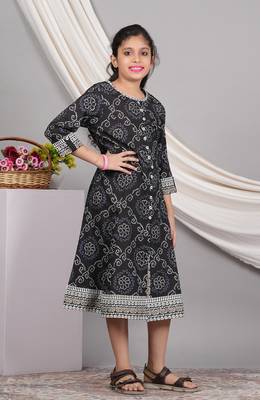  kids cotton bandhej print anarkali dress (black) 3