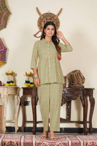 Yash gallery women's floral printed night suit(green)