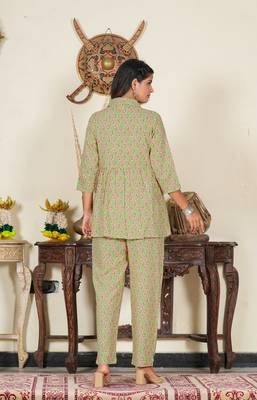  women's floral printed night suit(green) 3