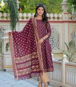 Yash gallery women's cotton gold print anarkali kurti & dupatta (wine)