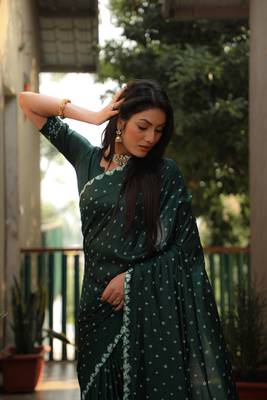 Women Green Bandhej Silk And Bandhni Zari Weaving With Rich Pallu Saree With Blouse For Women 4