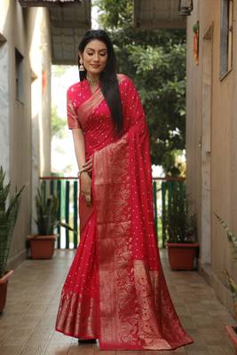 Women Pink Bandhej Kanjivaram Soft Silk Zari Weaving With Rich Pallu Saree With Blouse For Women 3