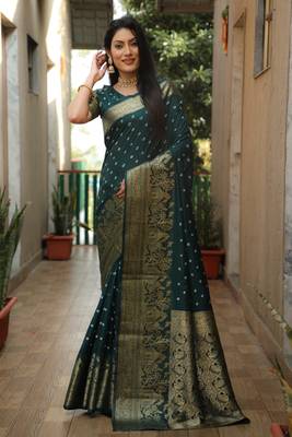 Women Green Bandhej Kanjivaram Soft Silk Zari Weaving With Rich Pallu Saree With Blouse For Women 1