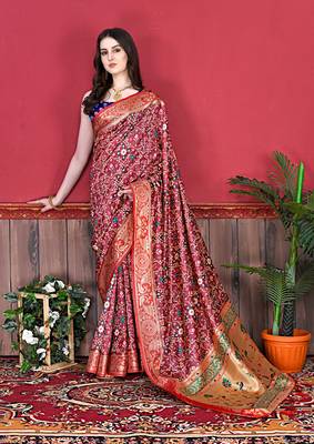 Soft Lichi Silk Blend Saree With Beautiful Zari   Weaving Pallu With Patola Print All Over Saree & Zari Weawing Border 2
