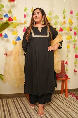 Black marori royal kurta set 4
