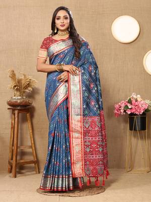 Rama Patola Silk Woven Design With Zari Meenakari Weaving Motifs Pallu Saree 1