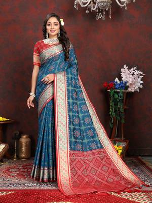 Rama Patola Silk Woven Design With Zari Meenakari Weaving Motifs Pallu Saree 2