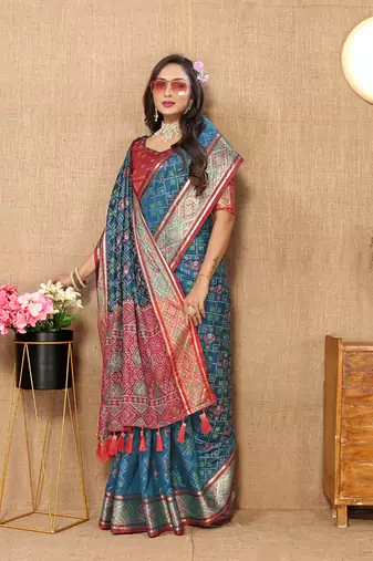 Rama Patola Silk Woven Design With Zari Meenakari Weaving Motifs Pallu Saree
