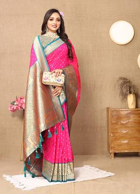 Pink Soft Silk Weawing Design Rich Zari Weaving Saree 4