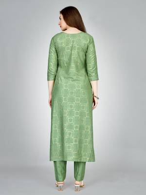 Women embroidered rayon pista green kurta pant set 2
