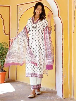 Off-white cotton embroidered kurta with pant & dupatta 3