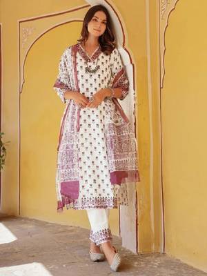 Off-white cotton embroidered kurta with pant & dupatta 4