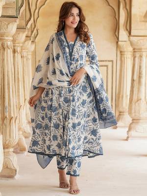 Off-white cotton printed kurta Set 4