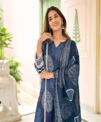 Blue cotton printed kurta with pant & dupatta 3