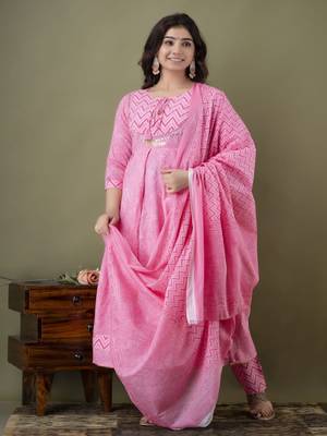 Pink cotton embroidered kurta with pant & dupatta 1