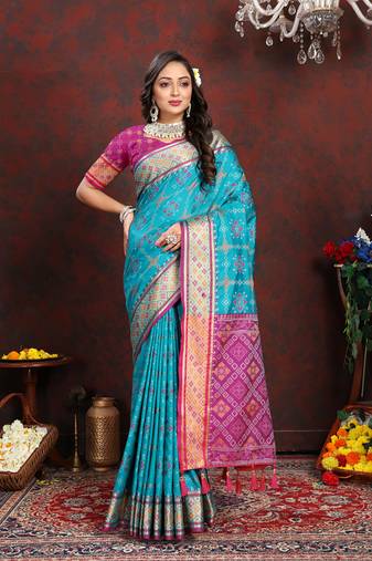 Firozi Patola Silk Woven Design With Zari Meenakari Weaving Motifs Motifs Pallu Saree