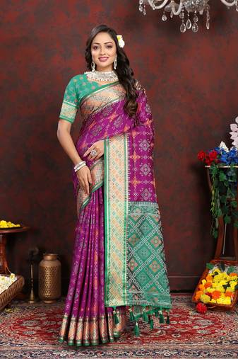 Purple Patola Silk Woven Design With Zari Meenakari Weaving Motifs Pallu Saree