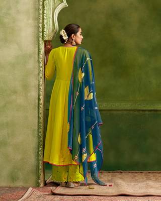 Dresoul yellow anarkali and digital print embroidery set 3
