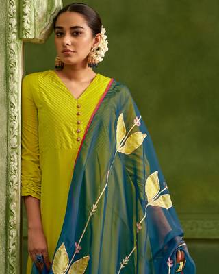 Dresoul yellow anarkali and digital print embroidery set 5