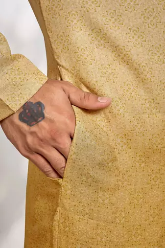 Vardha men's cotton print shaded stitched kurta, moroccan pattern printed kurtas for men, mandarin collar long kurta's