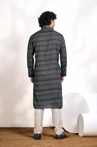Vardha men's digital printed cotton kurta, coal black ogee pattern regular fit kurtas for men, mandarin collar