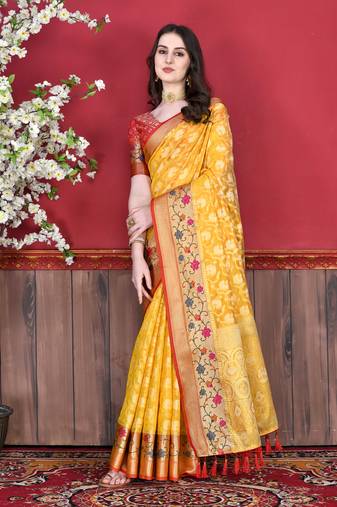 Soft Cotton Silk Saree With Beautiful Zari  & Meenakari Weaving Pallu With Zari Weawing Border